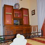 La Del Conte 4*