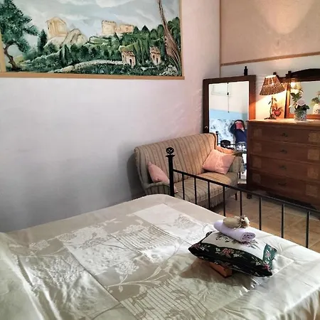 La Del Conte